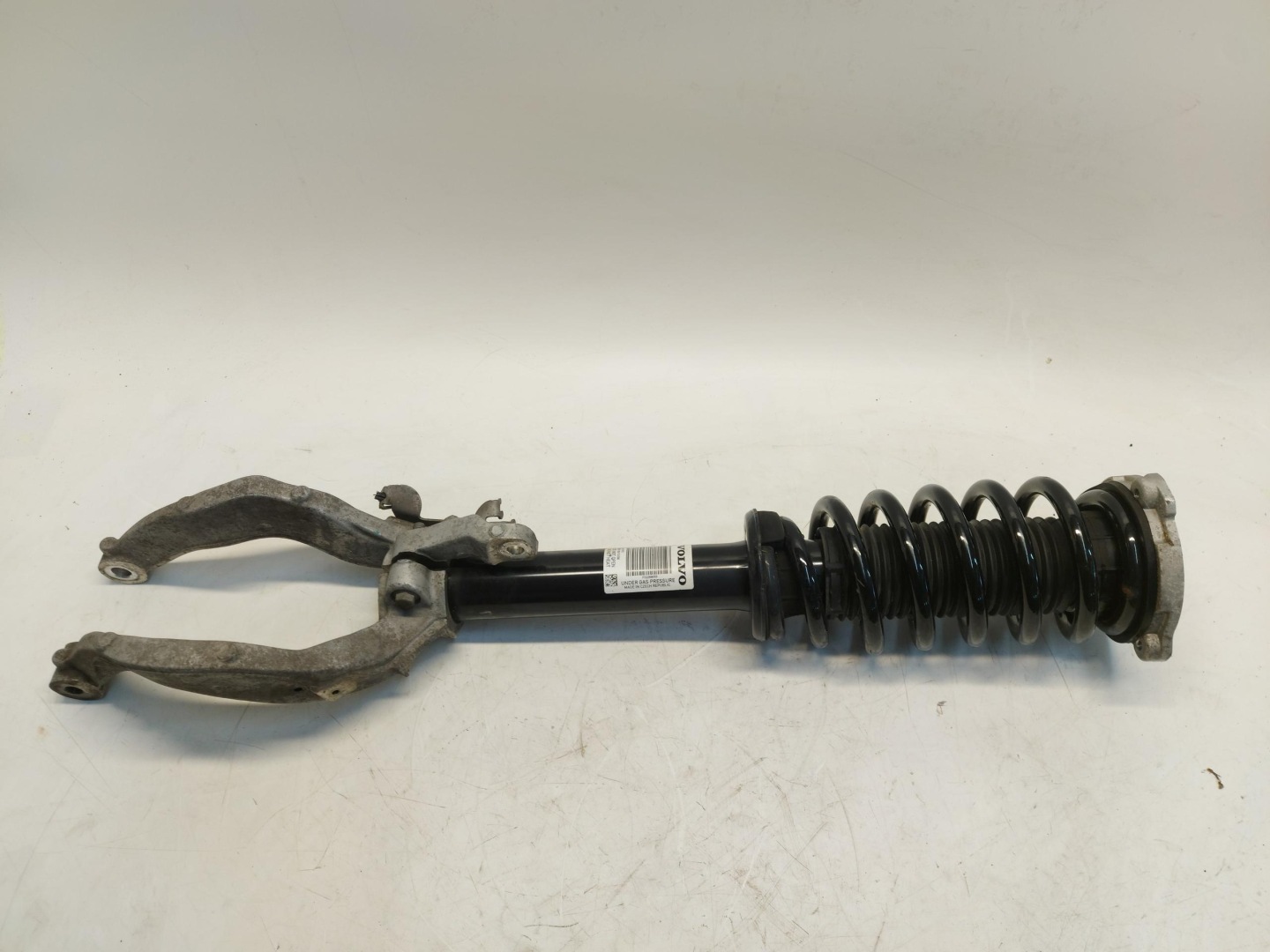 Volvo XC90 II LIFT B5 shock absorber front left 32269059