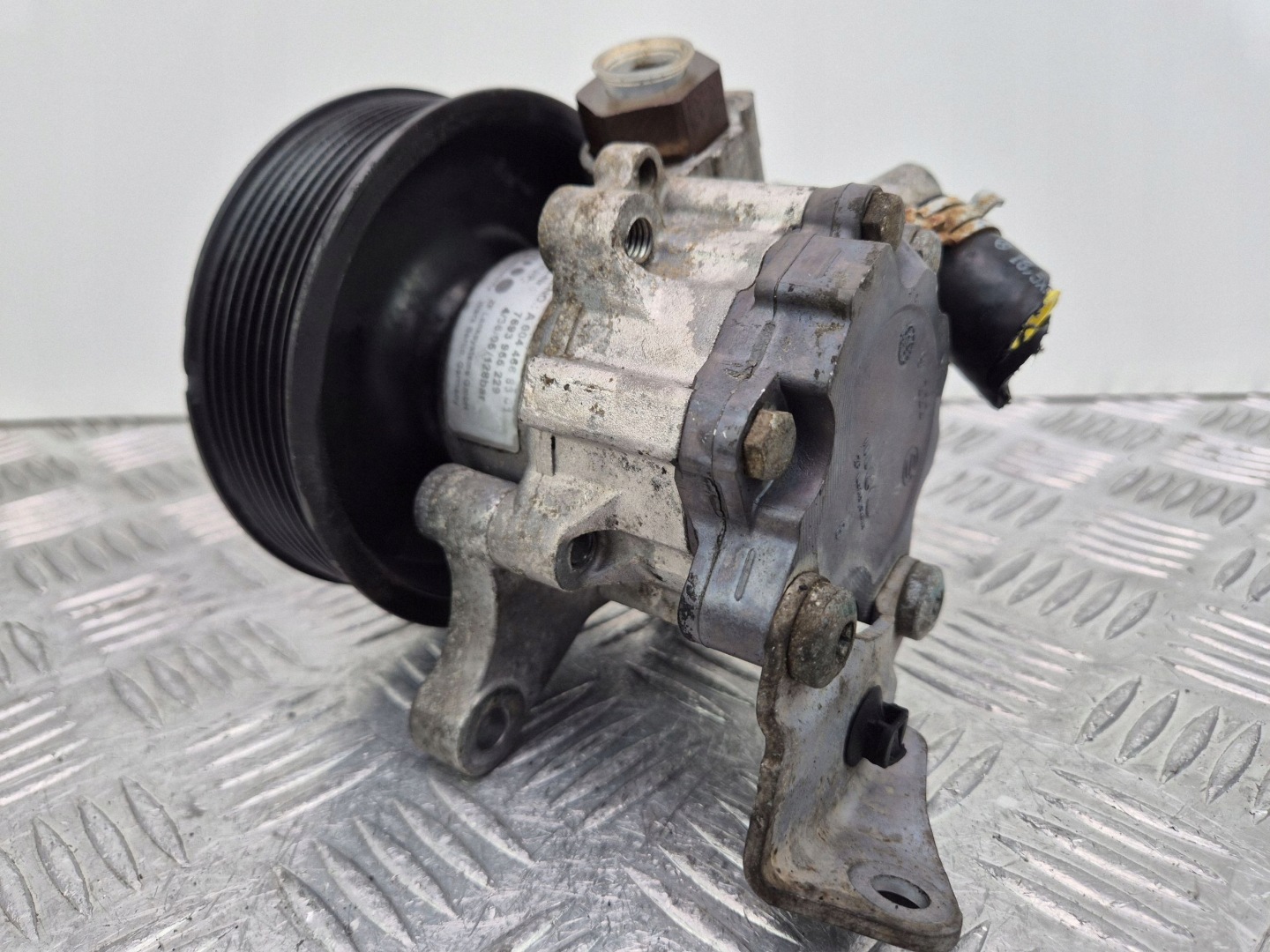 Mercedes ML280 W164 servo pump A0044668301