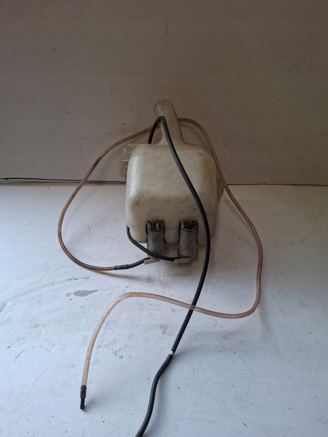 washer fluid tank HONDA JEZZ II