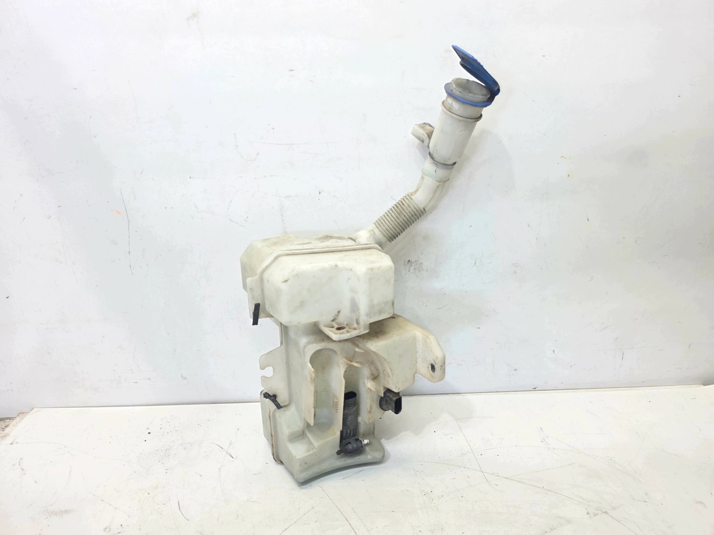behälter spritzdüse AUDI Q3 8U 8U0955451K