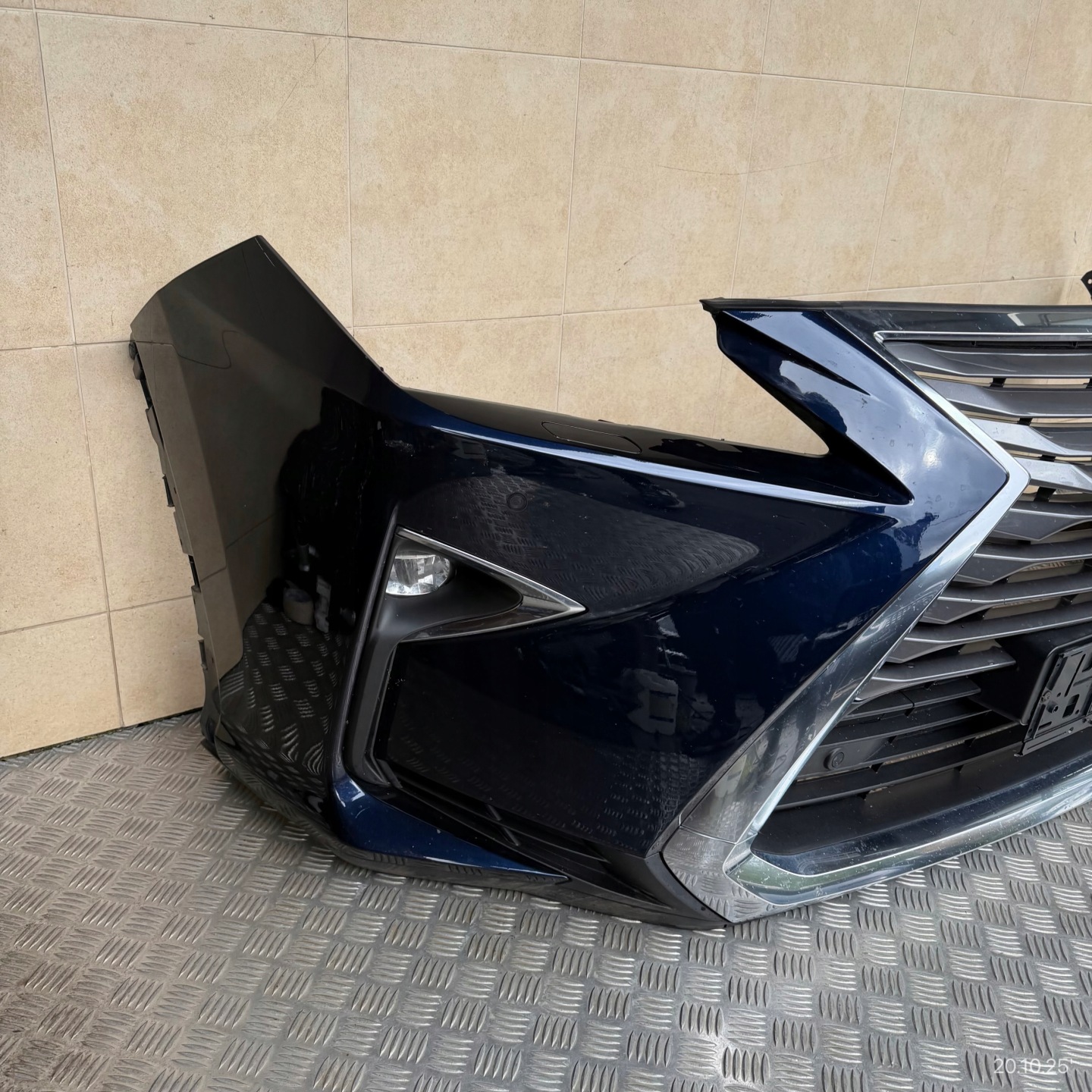 front bumper complete LEXUS RX RX450 LEXUS RX450H 4 PDC XENON