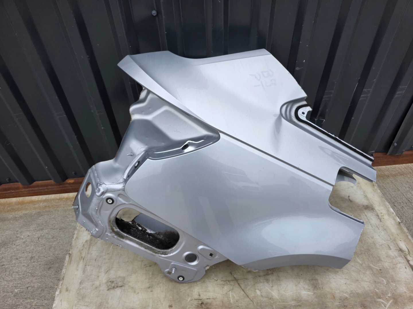 fender rear part threshold quarter right AUDI A4 B9 KOMBI 2016-2019