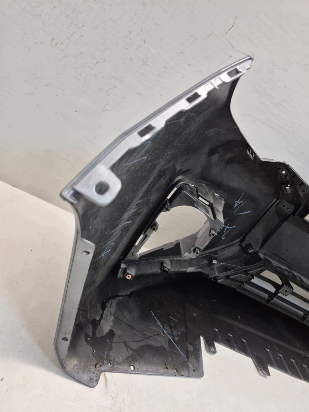 MITSUBISHI SPACE STAR II 2 LIFT 19-24 bumper front front 6400J973ZZ