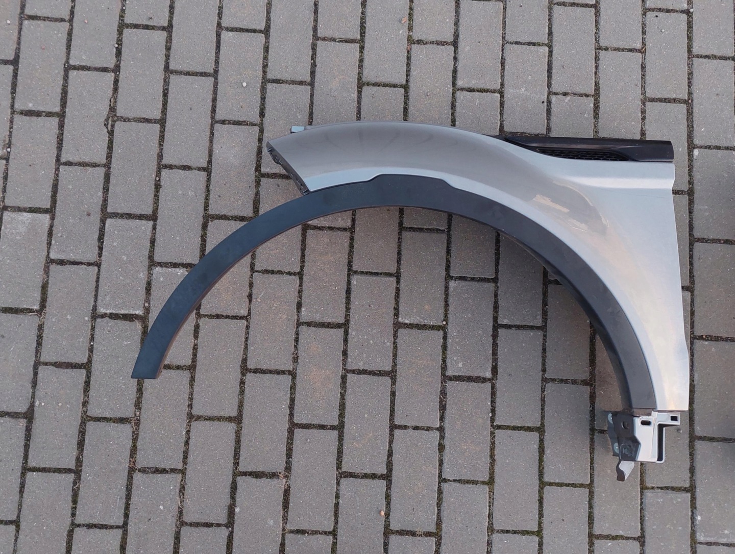 fender + moulding front front left right RANGE ROVER EVOQUE L538 949