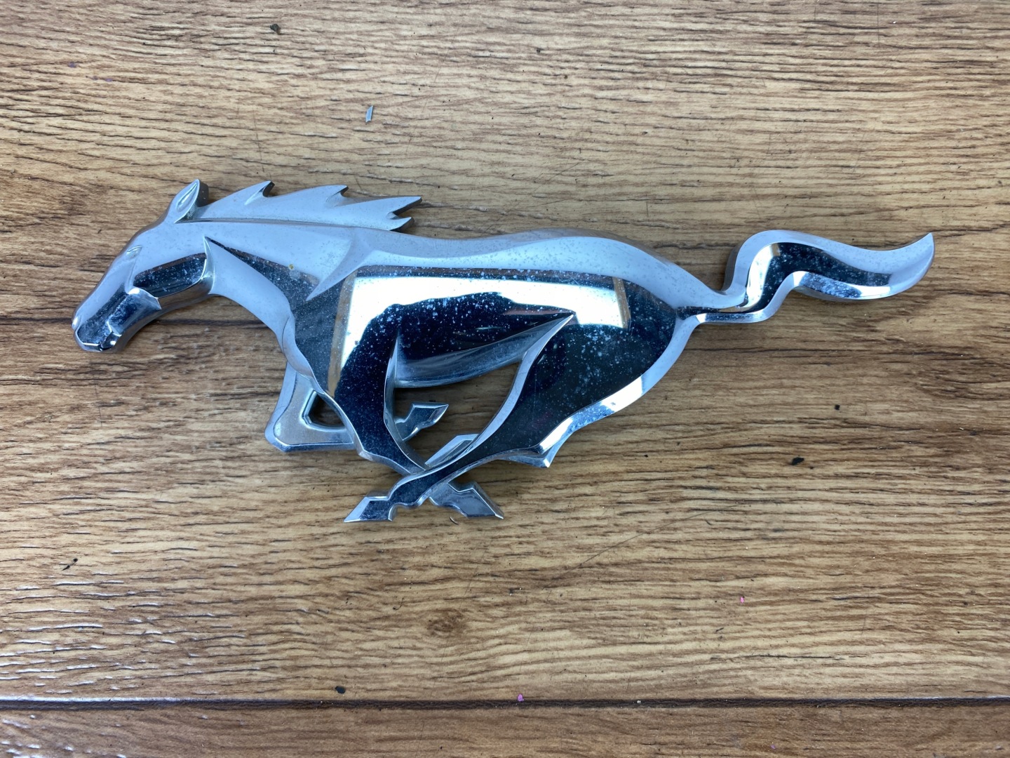 logo bonnet Ford Mustang VI 2015+