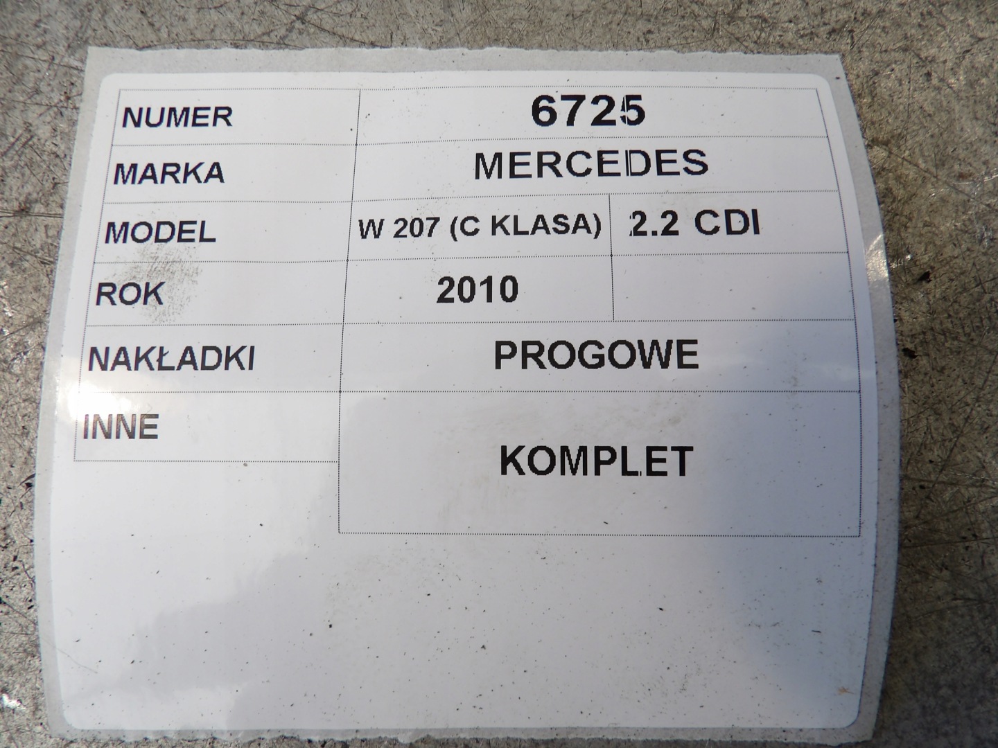 Mercedes W207 caps threshold A2076800135, A2076800235