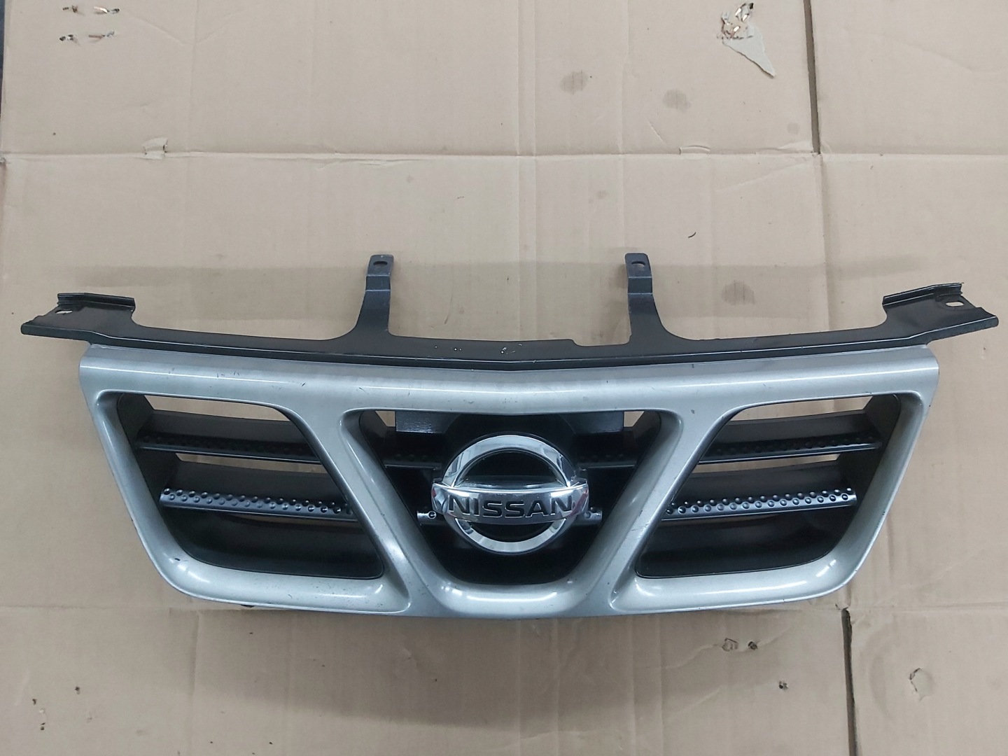 grill grille radiator K74112 NISSAN X-TRAIL BDB!!