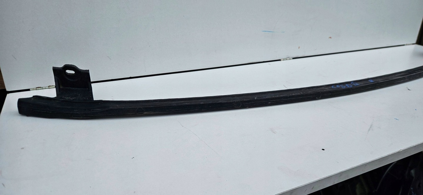 KIA Ceed 2 II 12- dolní výztuha příčka nárazníku předního předek