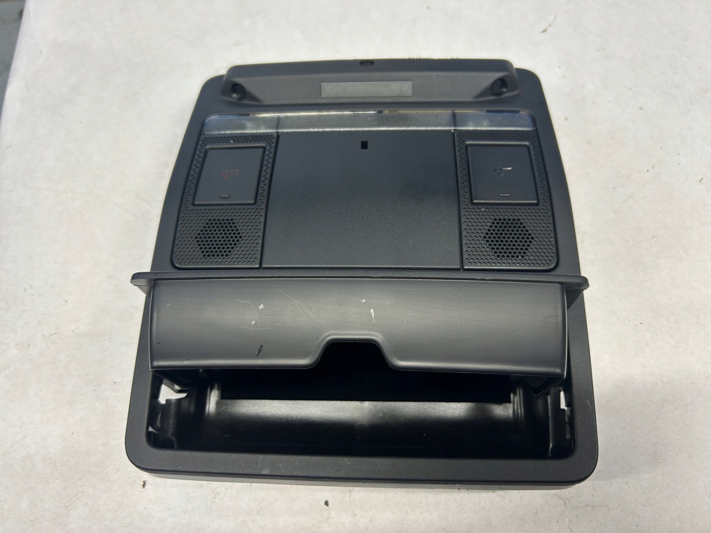 JAGUAR XE light OSWIETLENIE cabs HJ32-519A58-A