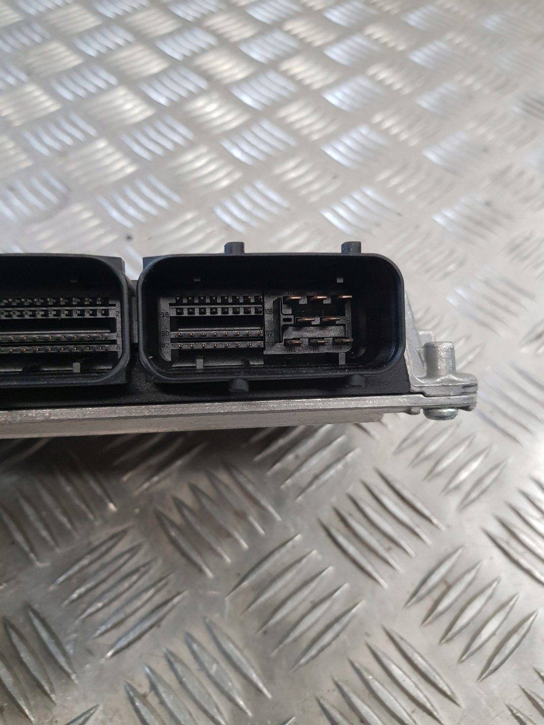 control unit of the engine 3B0906018P VW PASSAT B5 LIFT 1.6