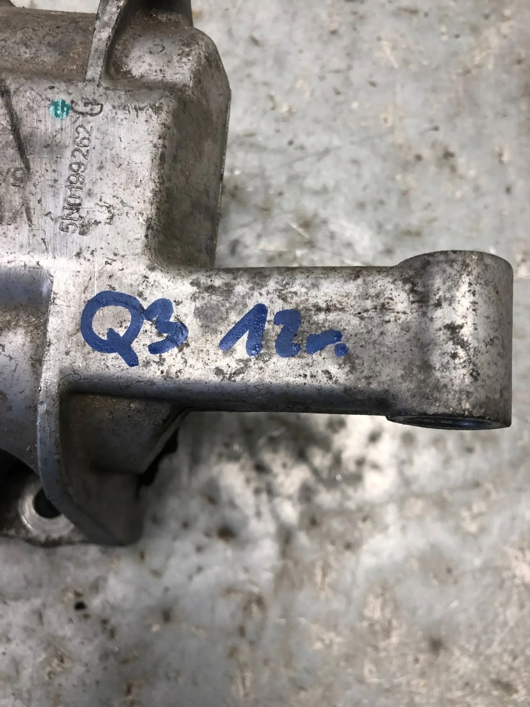 holder engine mount AUDI Q3 8U 5N0199262G