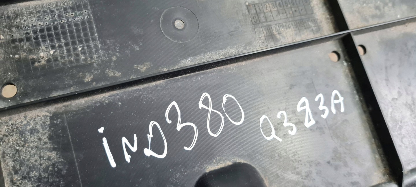 Q3 83A Blende Abdeckung abdeckung unter Stoßstange SLINE 83A807611