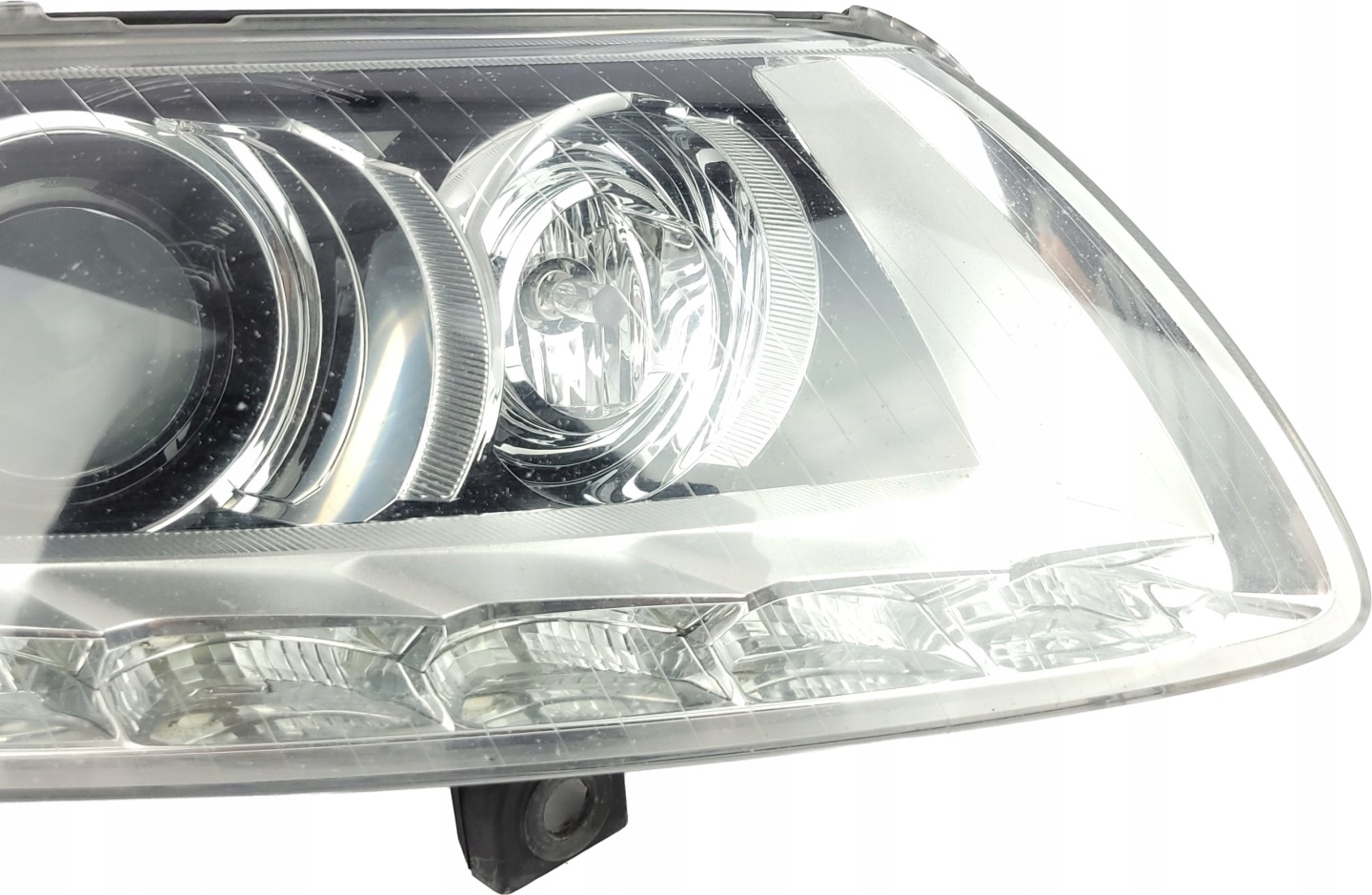 AUDI A6 C6 LIFT light front front right BI-XENON positioning LED 4F0941030DH