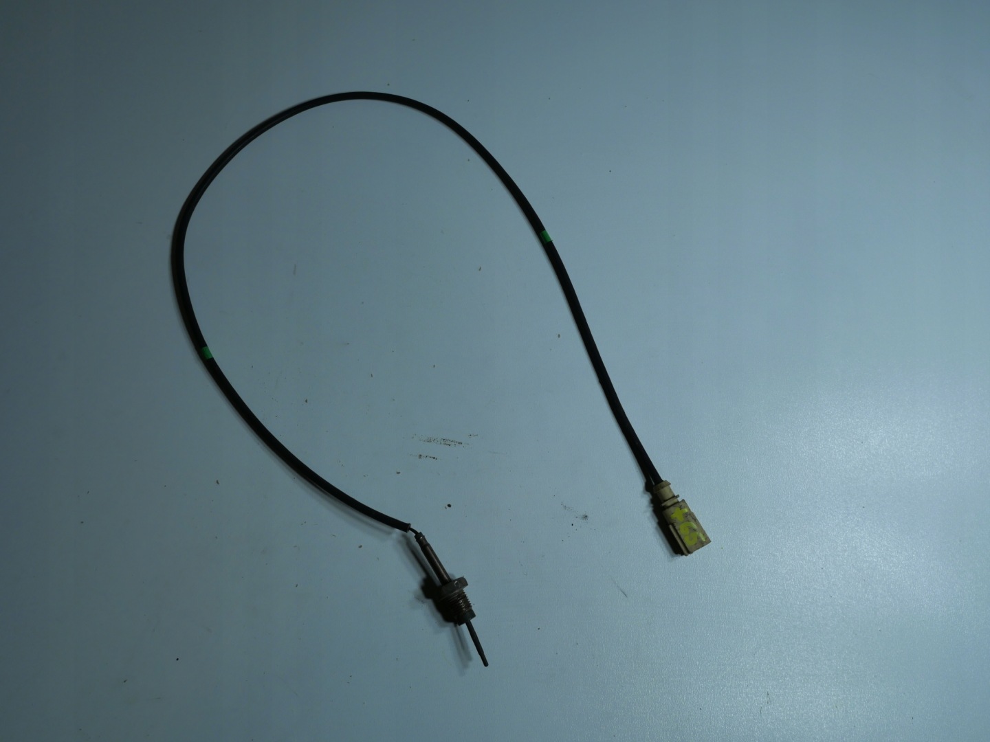 Sensor TEMPERATURY Gase VW SEAT SKODA 04L906088DE