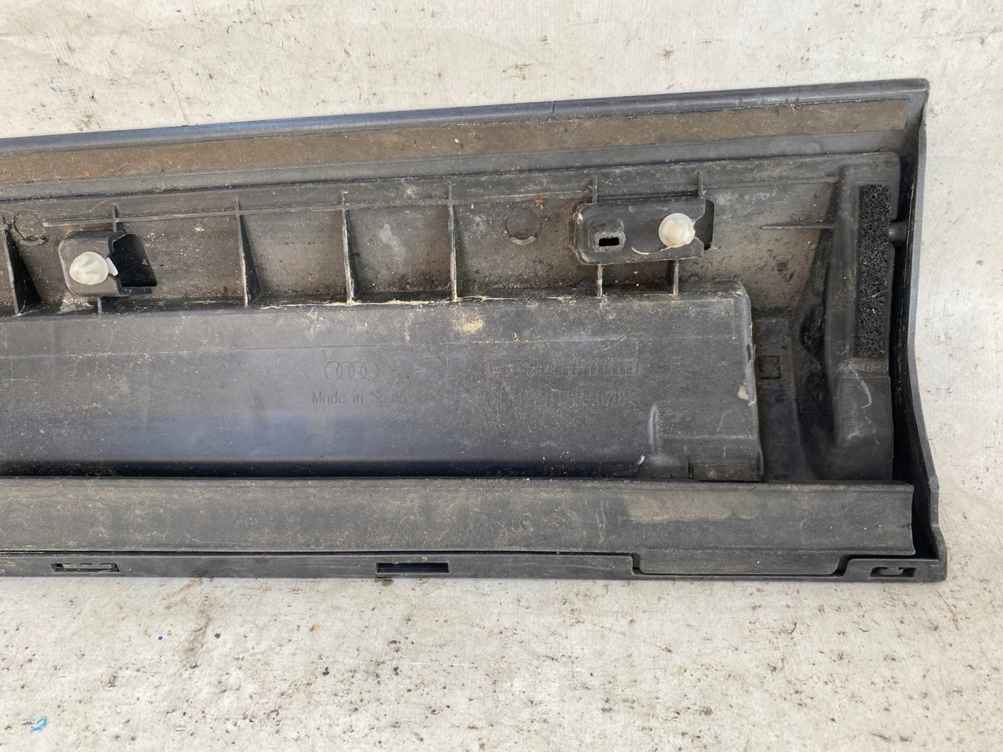 AUDI Q3 8U S-LINE moulding door right front front 8U0853960F