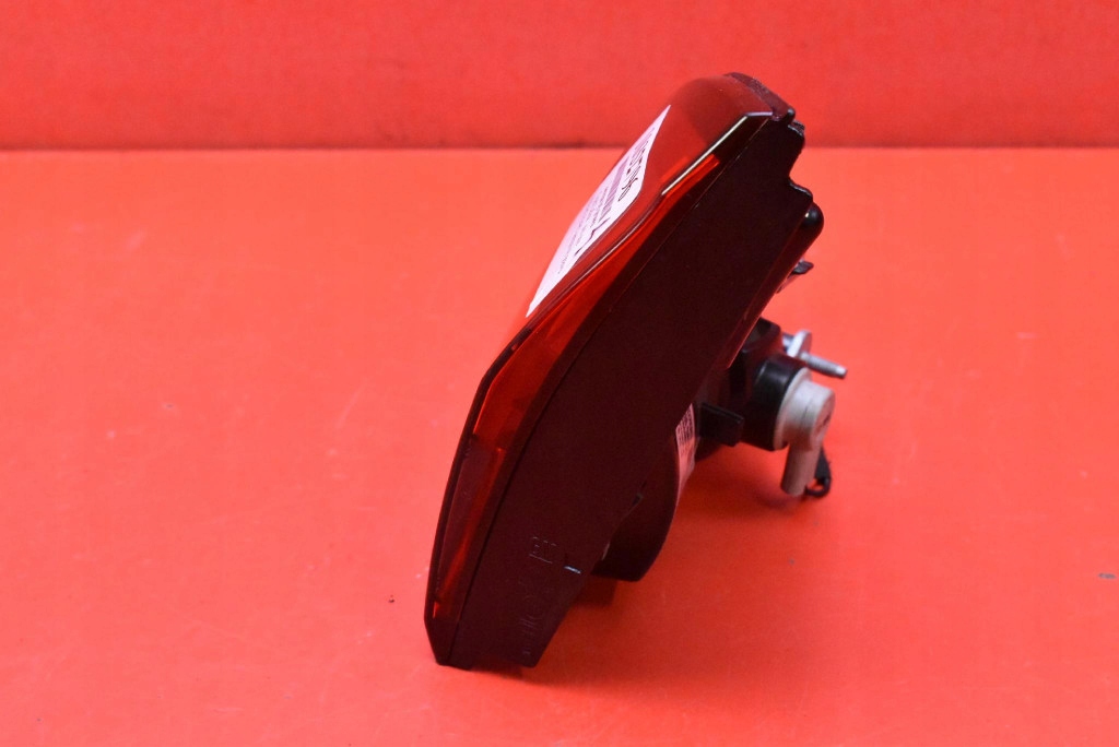 light right rear part rear 39028597 OPEL ZAFIRA C 12-16