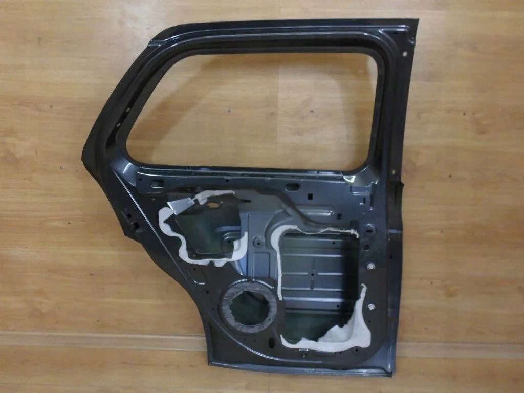 Citroen C4 Cactus 14-17 door rear part left rear. left