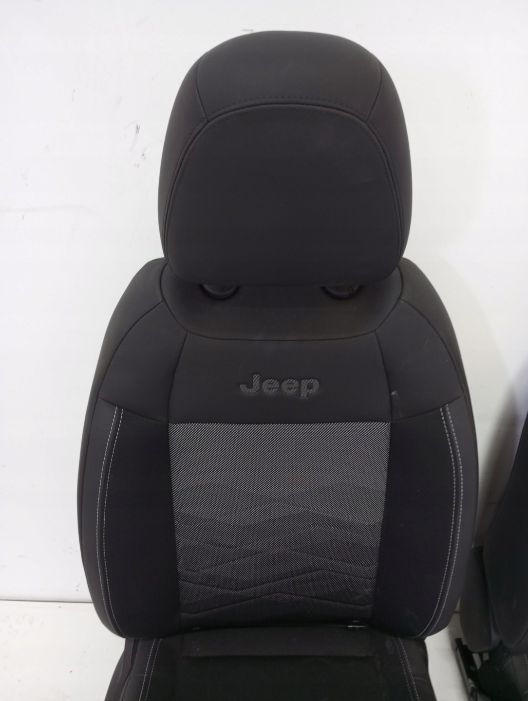 upholstery seat front front PASAZER JEEP AVENGER