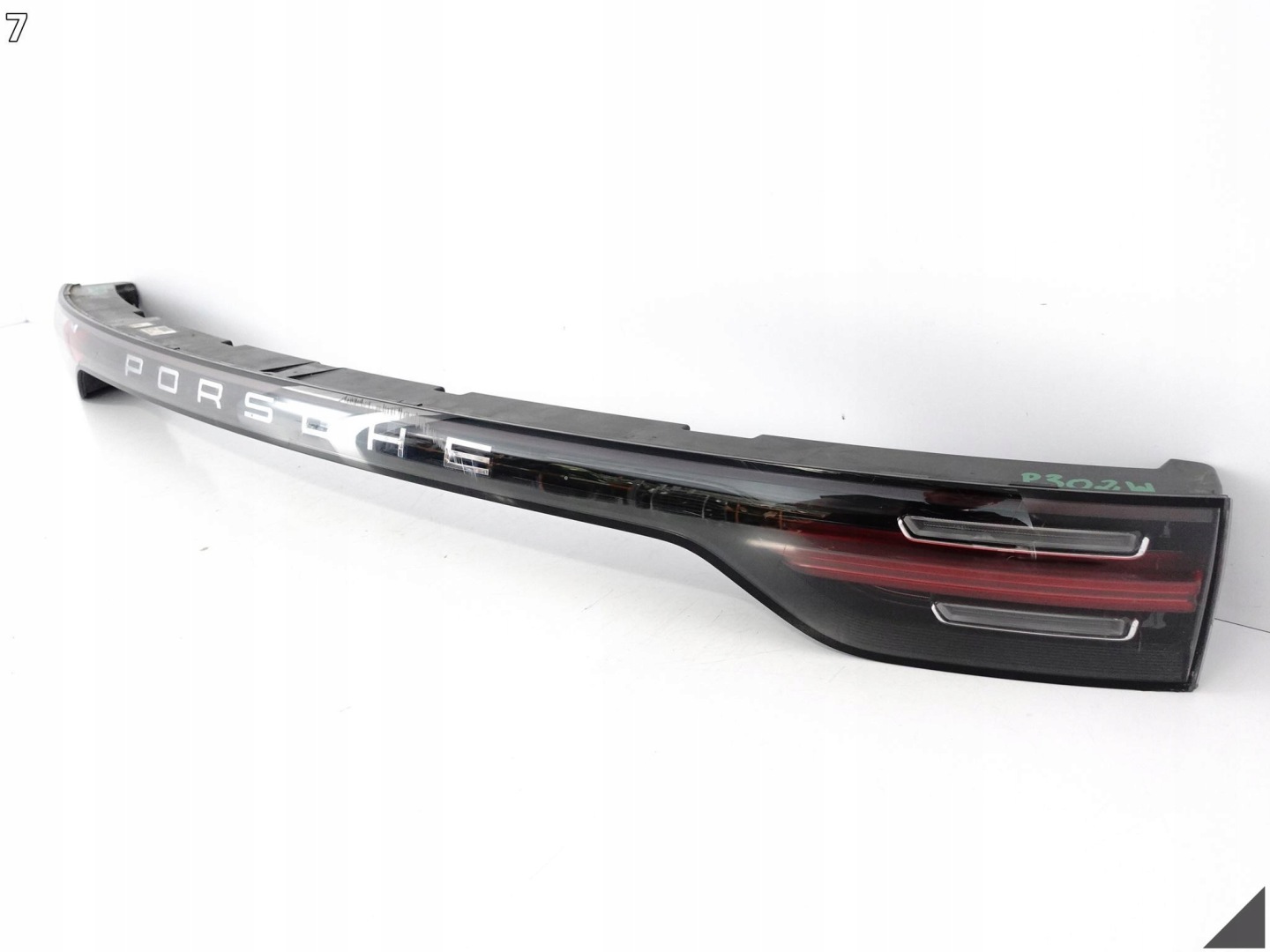 PORSCHE CAYENNE III E3 9Y0 18- light LED cap central W boot rear part EU
