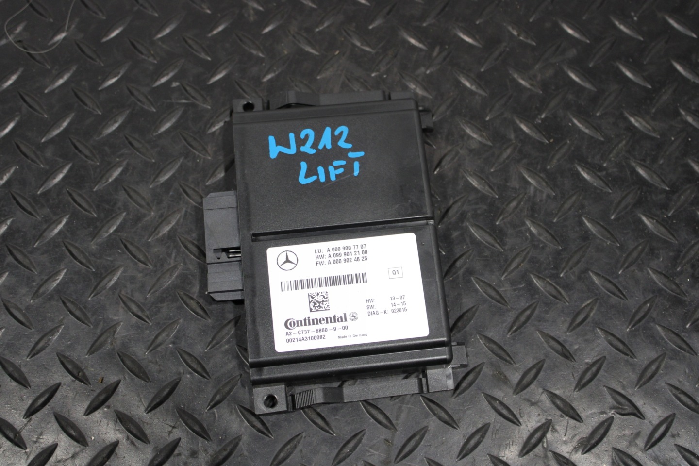 module control unit KAMERY MERCEDES E-KLASA W212 LIFT A0009007707