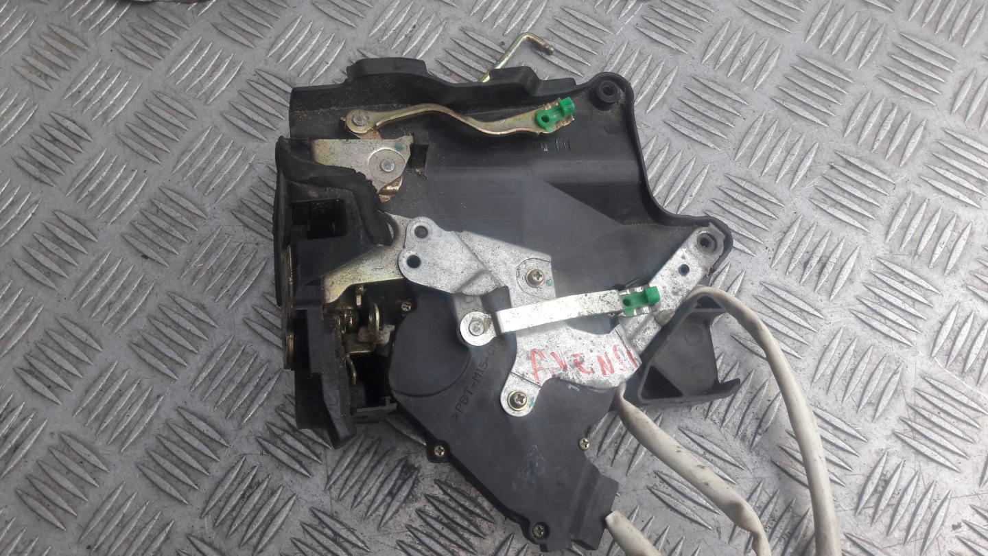 TOYOTA AVENSIS T22 lock door left front