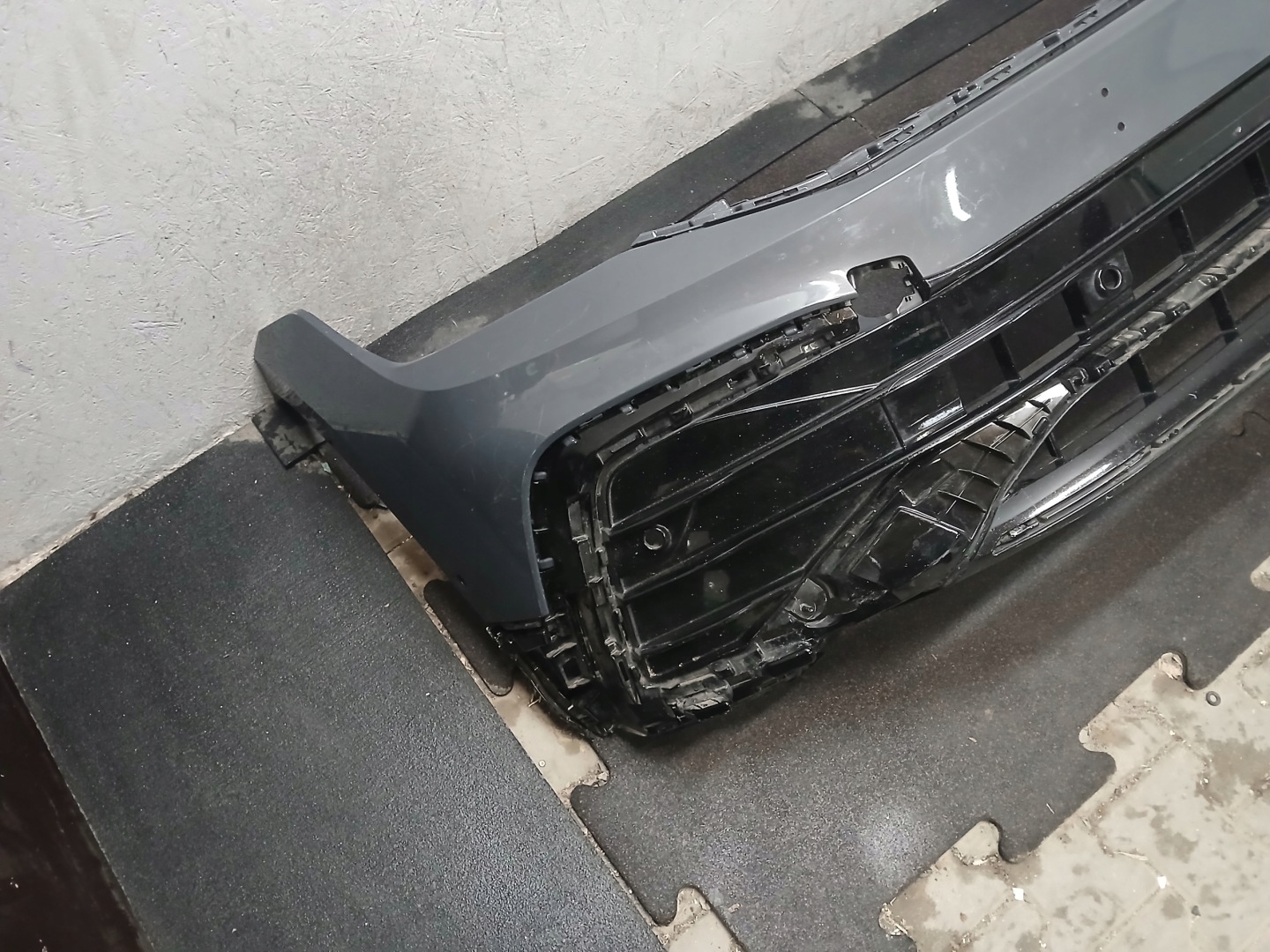 bumper front VW TIGUAN II 2 R LINE LIFT 19- 5NA