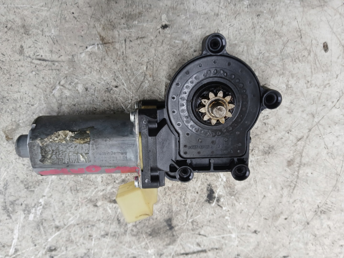VOLVO V70 II mini motor windows right front 0130821761