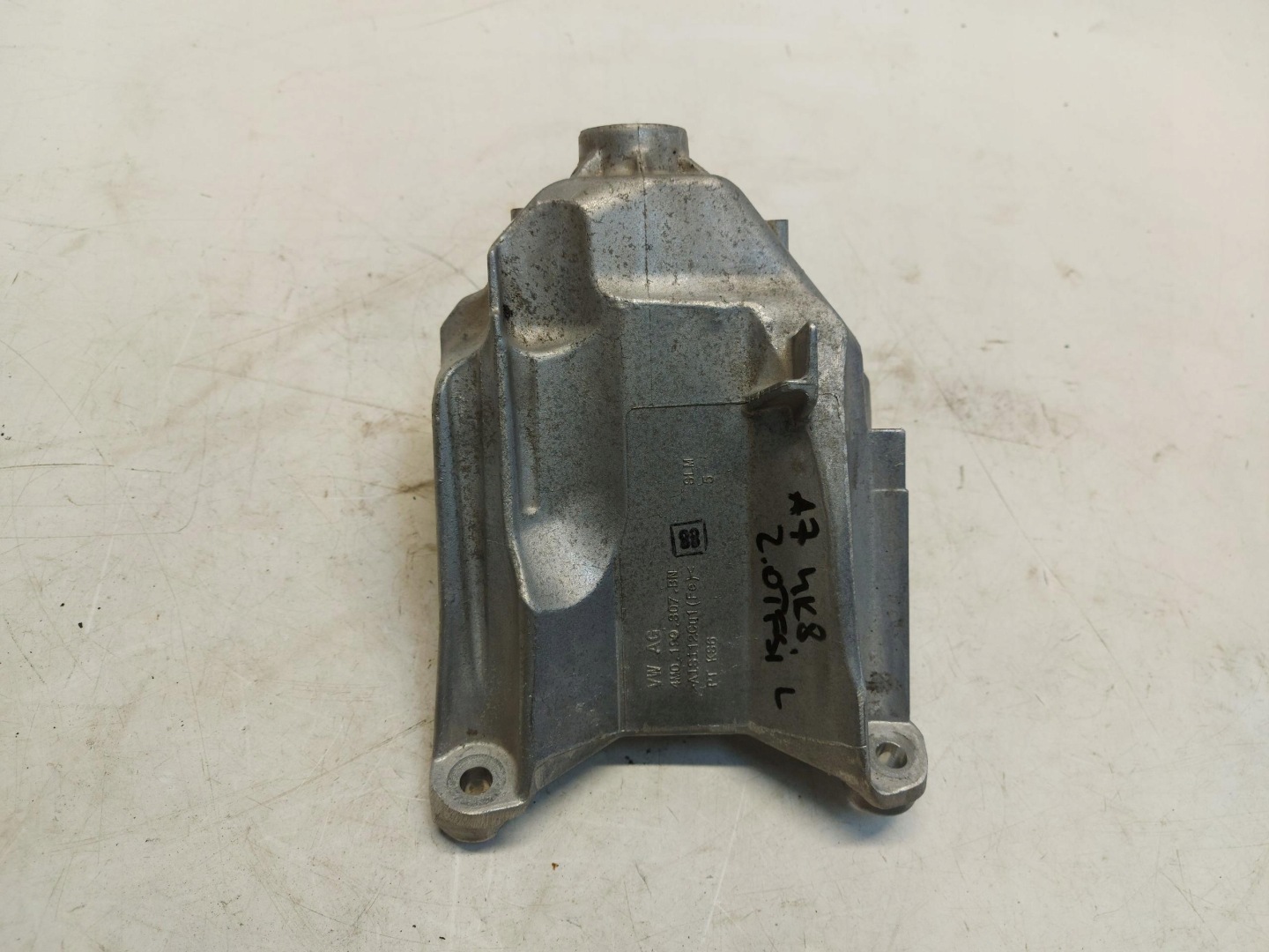 Audi A7 4K8 45 TFSI engine mount left 4M0199307