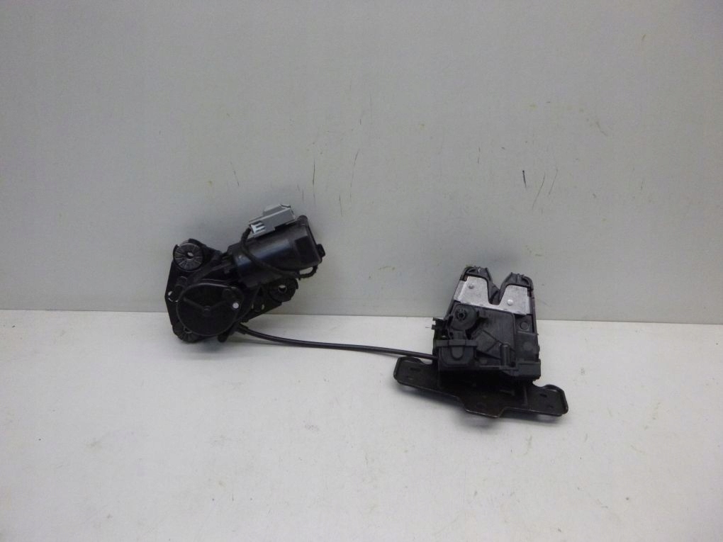 Volvo S90 V90 V90 31484594 lock bonnet