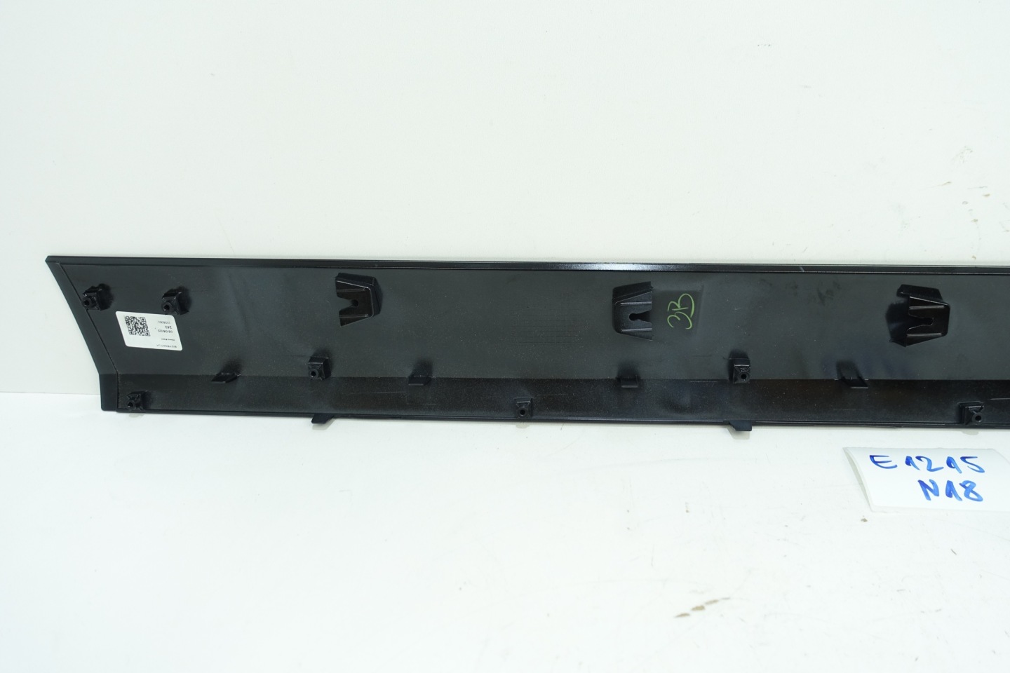 moulding door left front HYUNDAI KONA ELEKTRYK 22