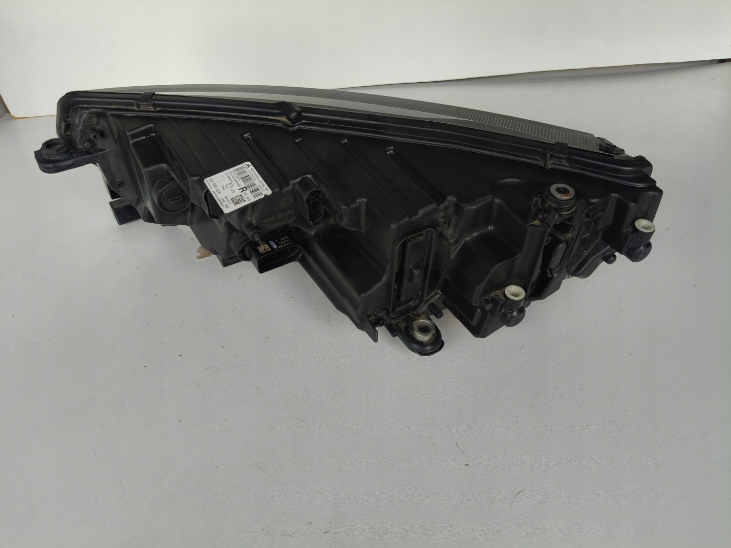light right REFLEKTOR SKODA OCTAVIA IV 4 5E3 20- FULL LED