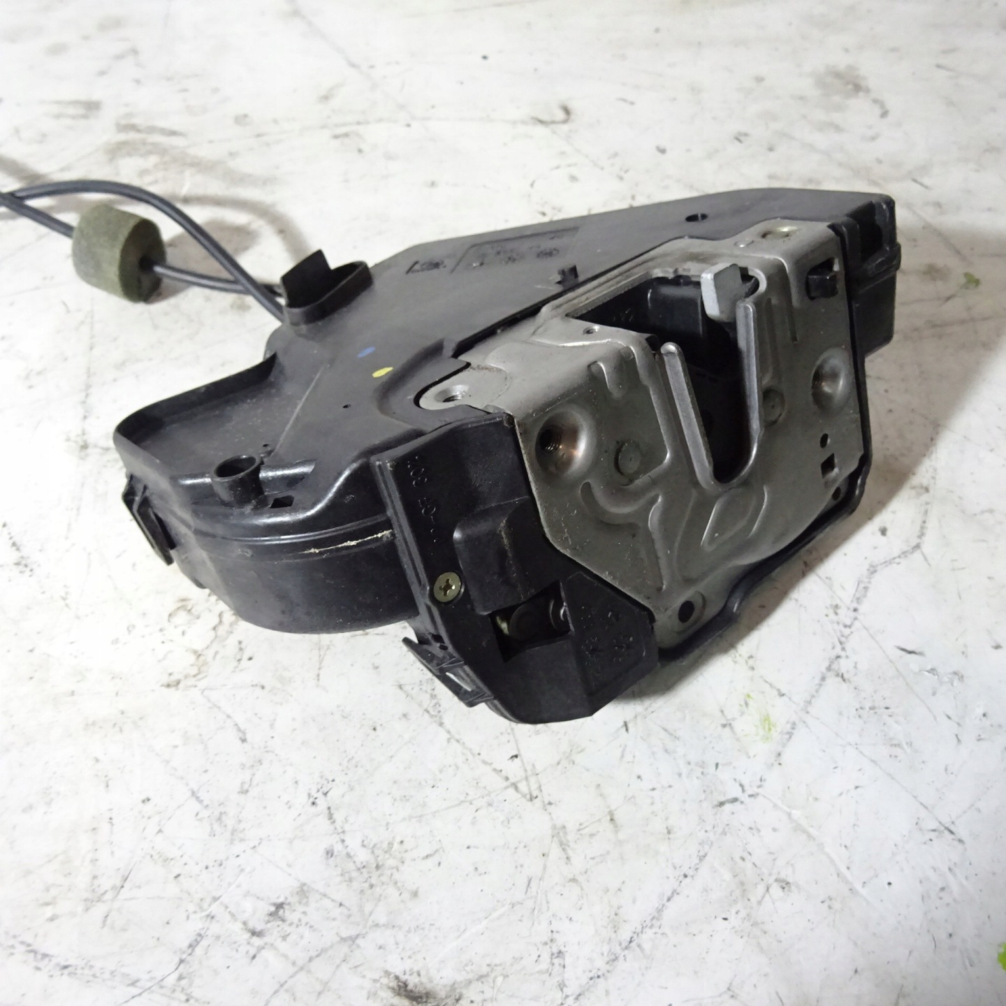 MERCEDES CLS C219 lock door rear part right