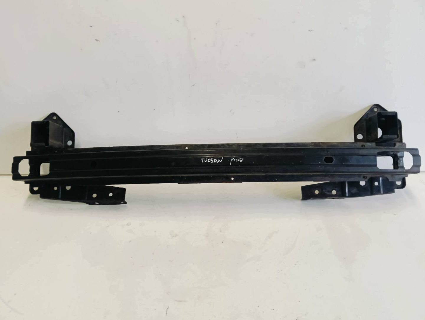 bumper support pillar front HYUNDAI TUCSON and 2.0 16V 00001