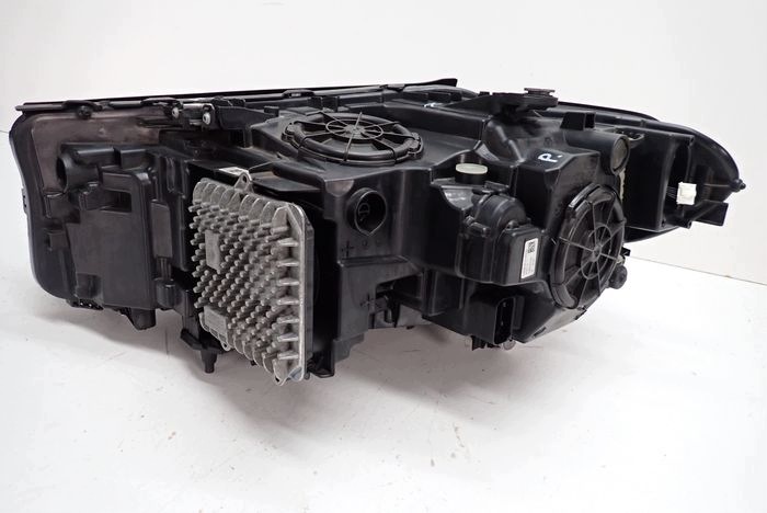 BMW G30 G31 5 ADAPTIVE LED 17-20 reflektor right light right 8499122-03