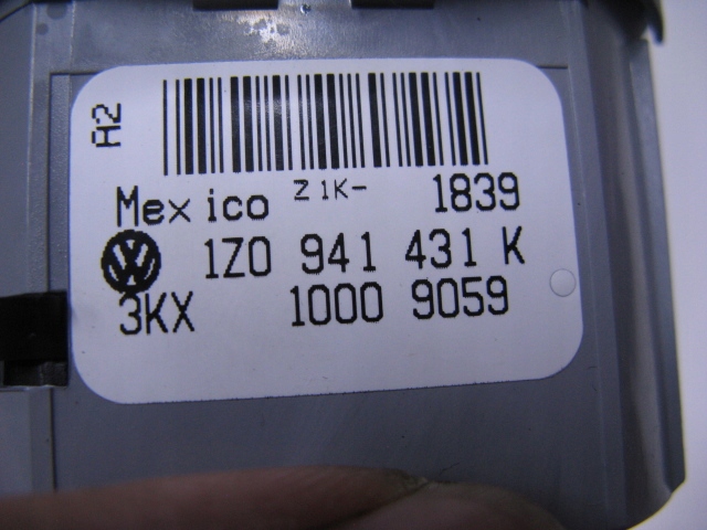 light switch SKODA OCTAVIA II LIFT