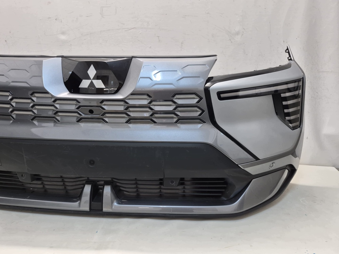 MITSUBISHI ECLIPSE CROSS II 26- bumper front front PDC 620329930R