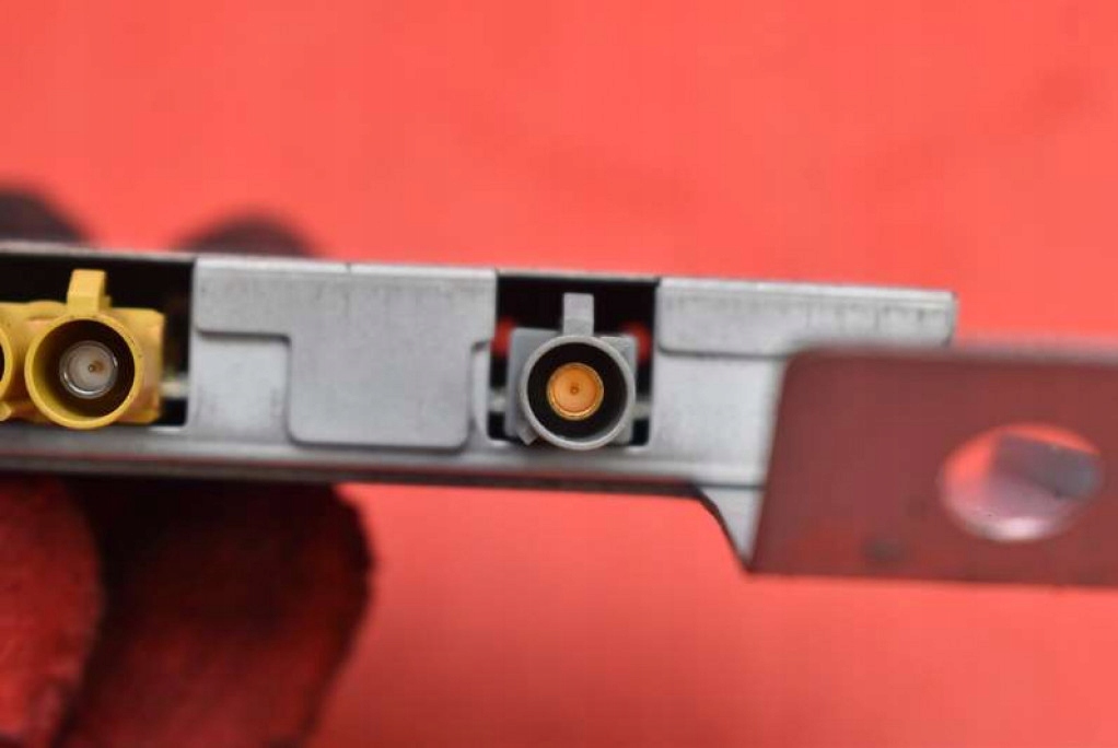 AMPLIFICATORE ANTENY 3W0035225AS BENTLEY CONTINENTAL 1 e GT 03-12