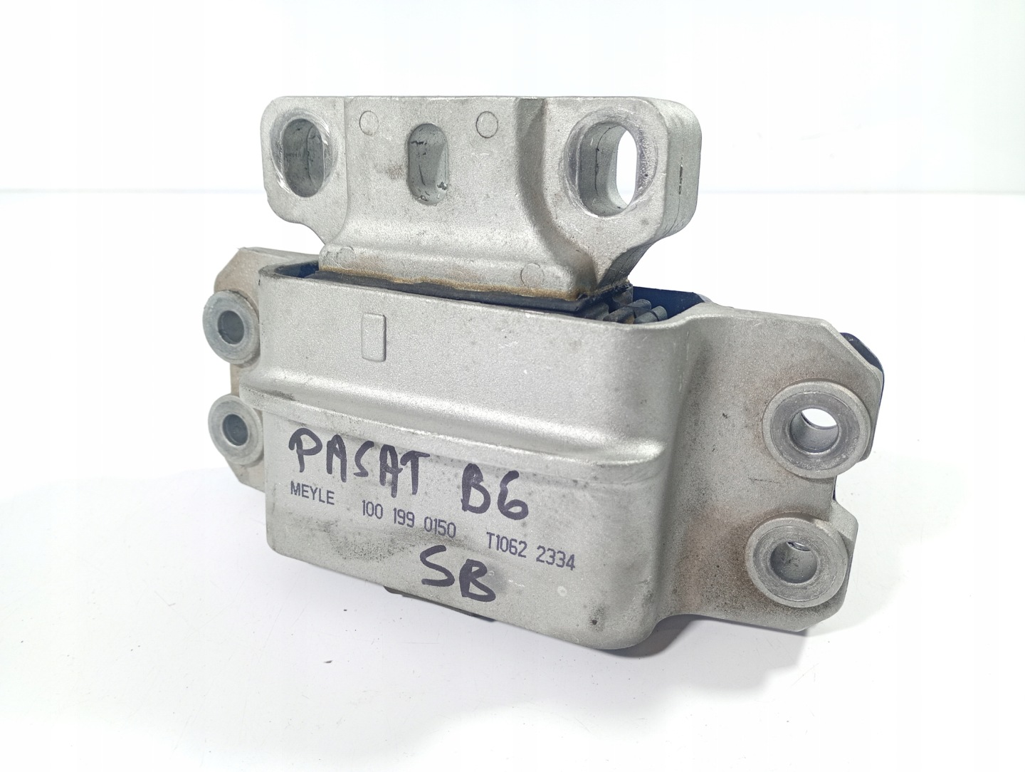 engine mount OE 1001990150 VW Passat B6 05-10