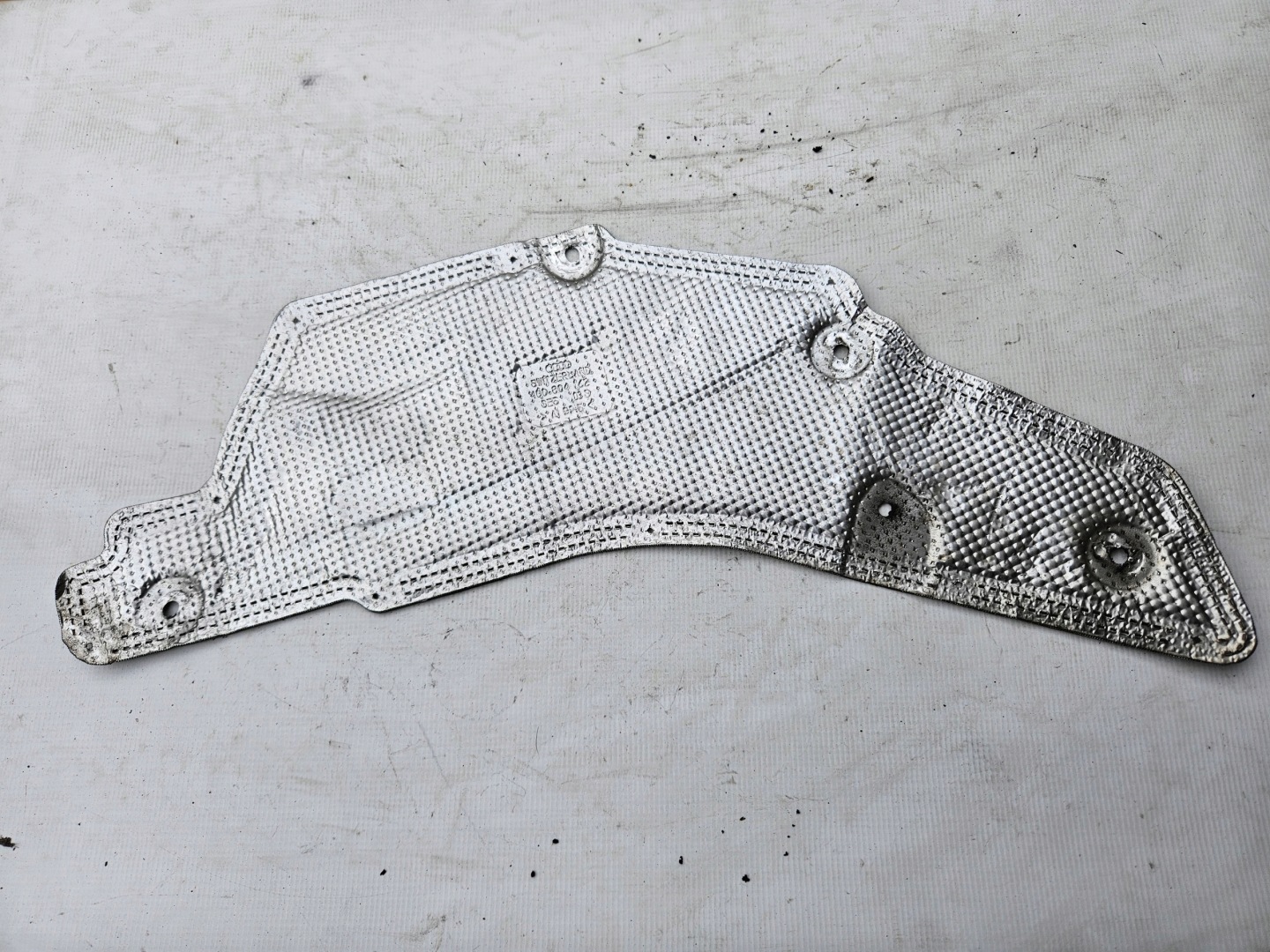cover TERMICZNA PODLUZNICY right AUDI A6 C7 4G