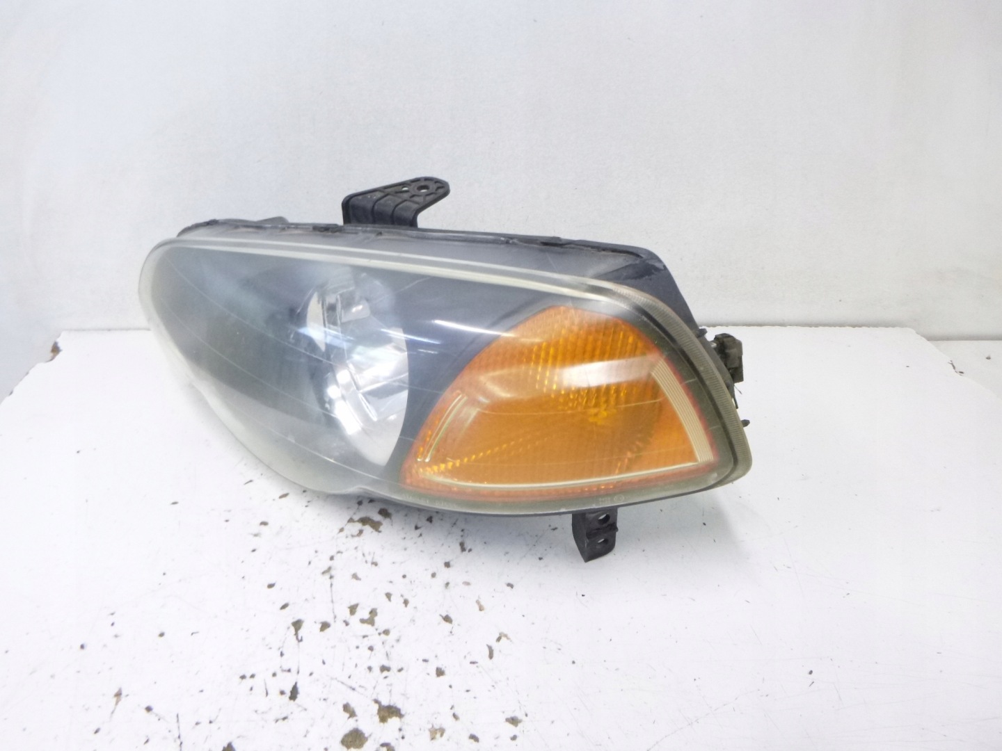 light front left Honda HRV 2000r. Stanley R7651L