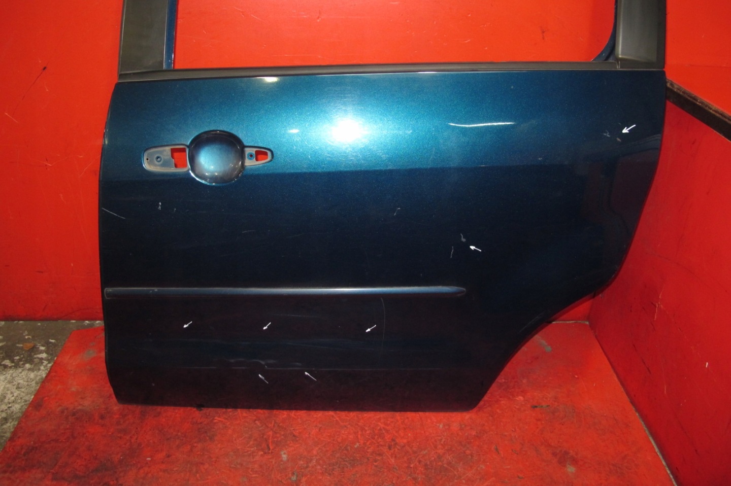 MAZDA 5 CR19 05- door left rear part rear. sliding 32C