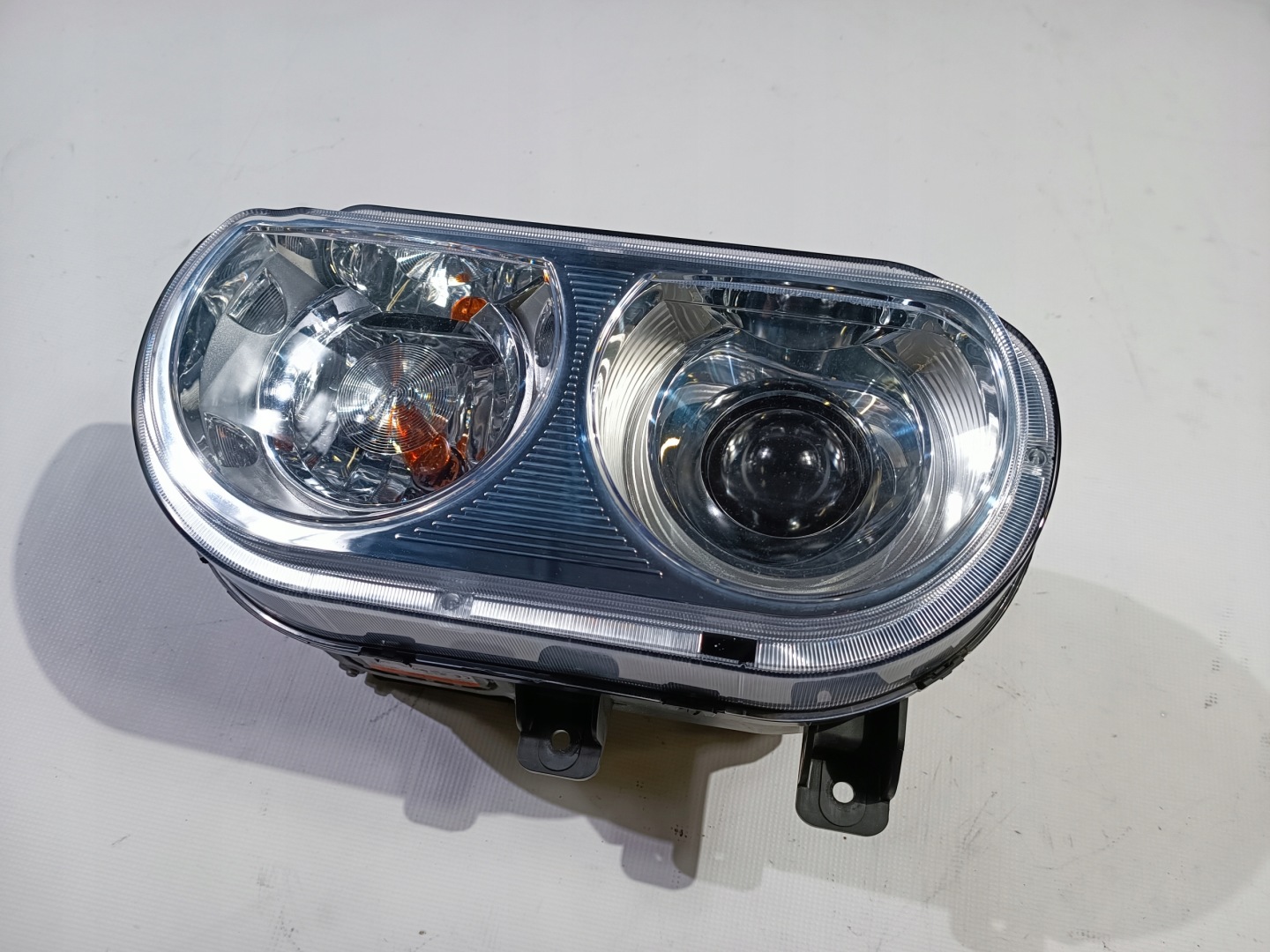 light front left xenon Dodge Challenger 2008-2014