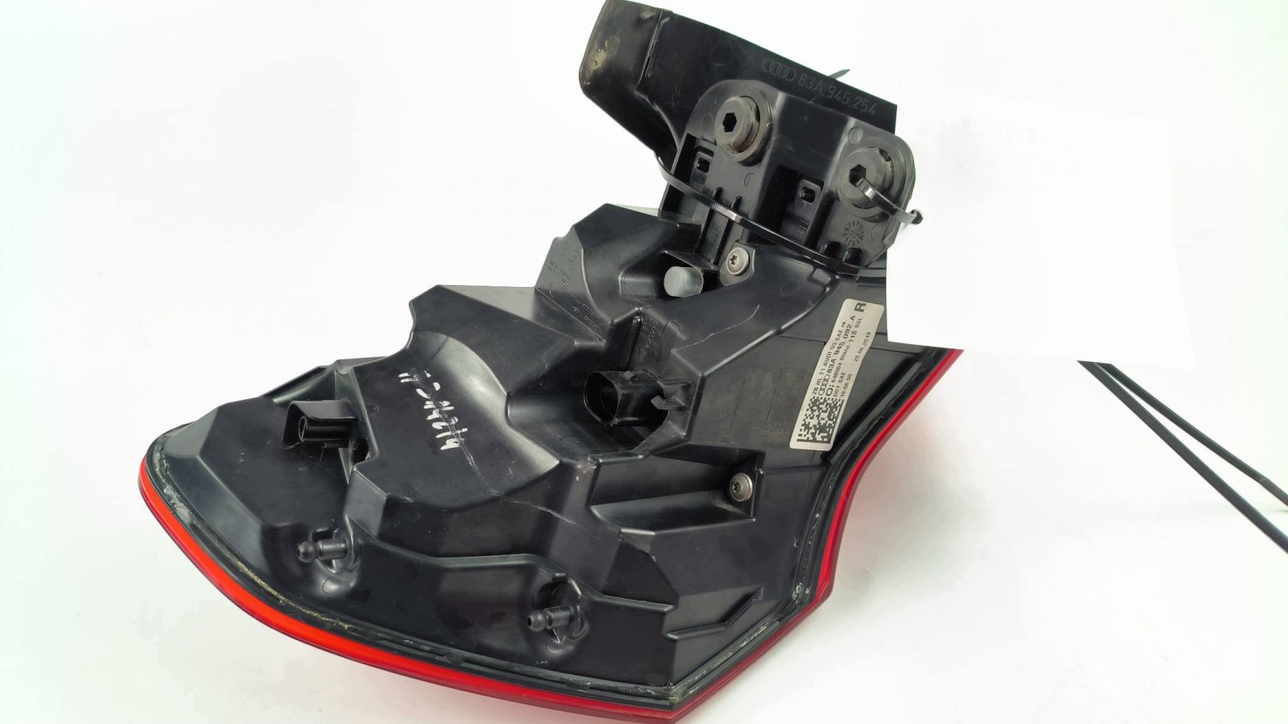 light right rear part 83A945092A AUDI Q3 II 83A