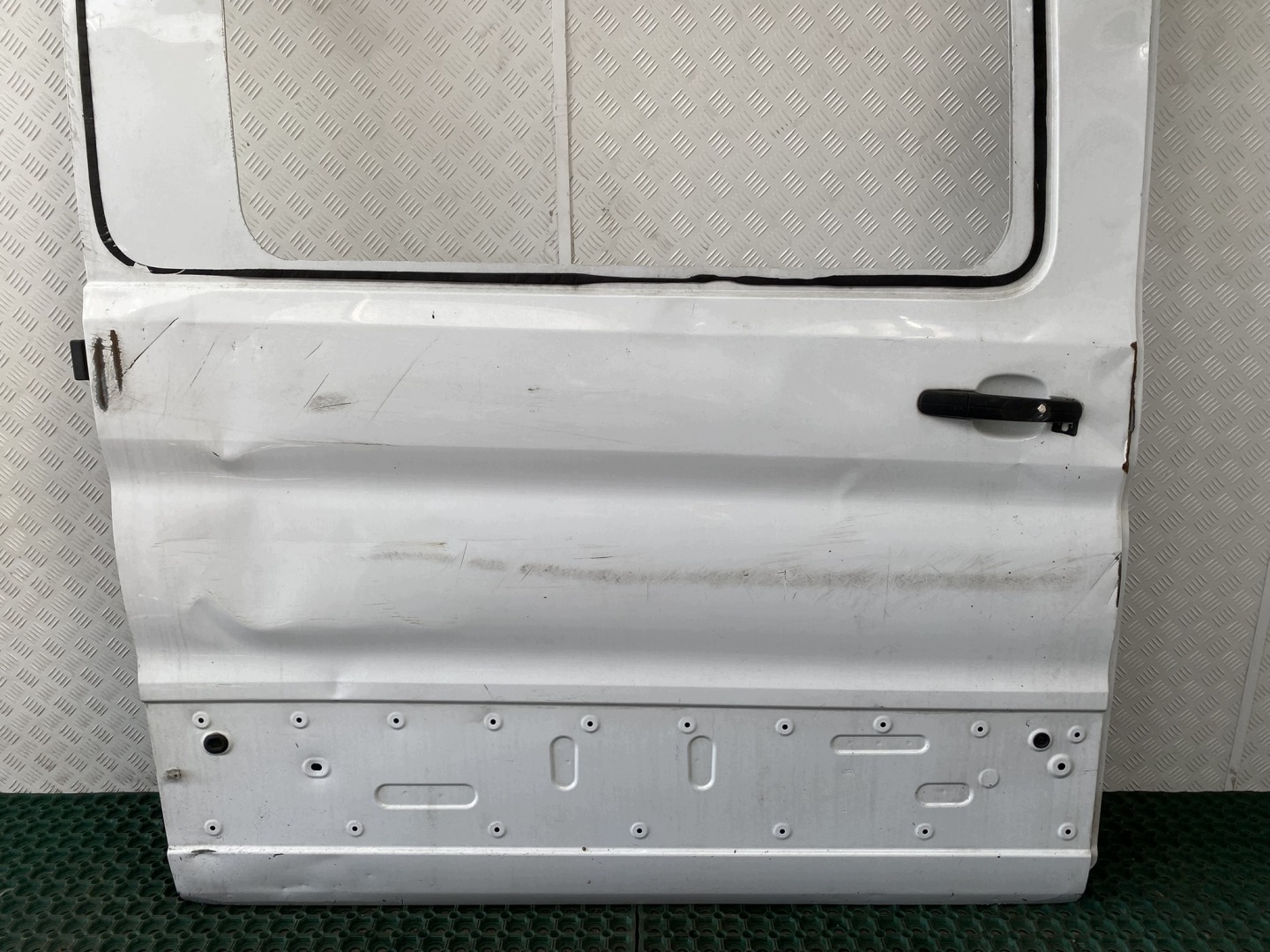 FORD TRANSIT MK8 13-25 door sliding side right below SZYBE original