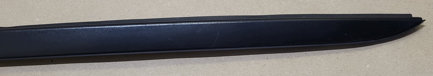 moulding windows windscreen left front front ODRZUTNIK KIA CEED III LIFT OE