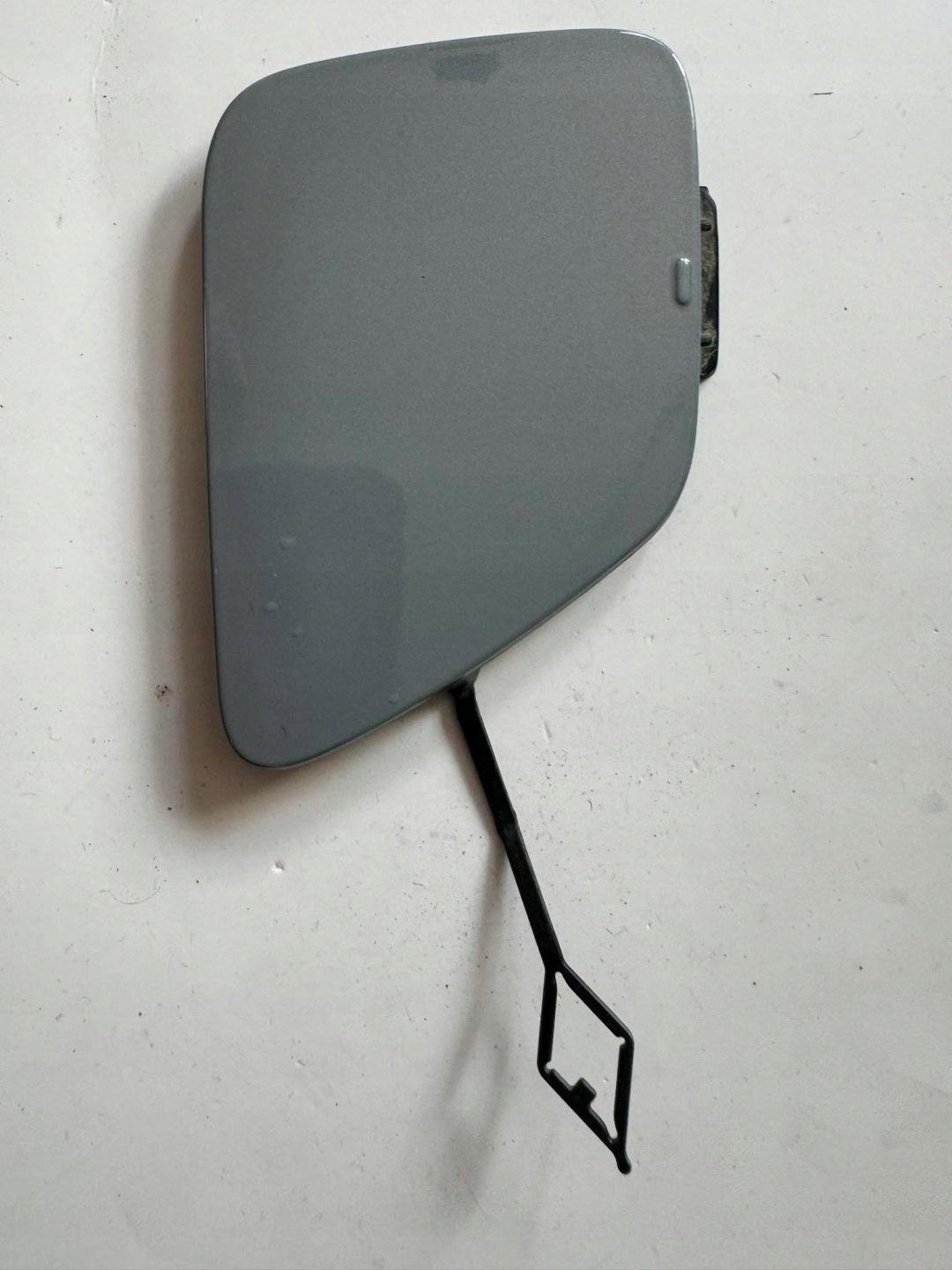 BMW 4 G26 m-packet 21r. -> towing hook cap of a bumper front 51118078610