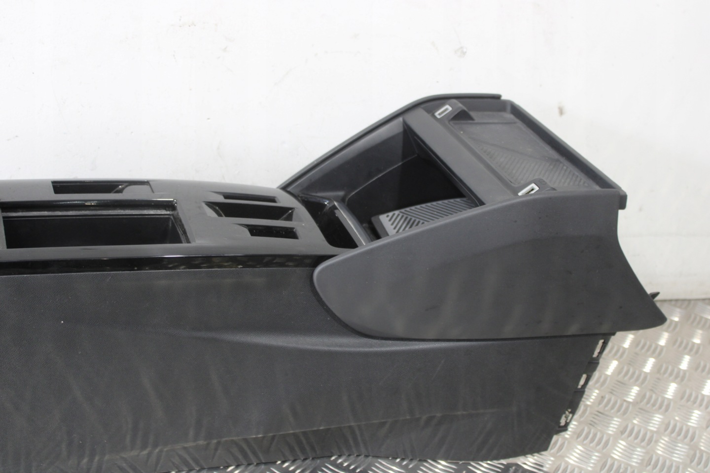 TUNEL central armrest CITROEN C4 III 3