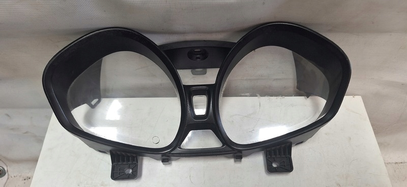 Fenster des Kombiinstruments FORD FIESTA VP8A6F10894AA