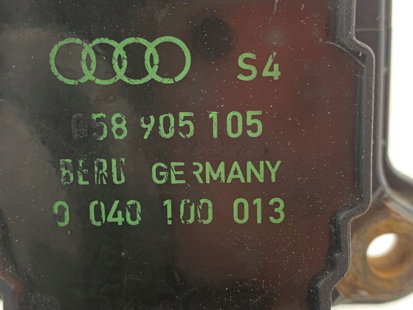 AUDI A4 B5 1.8 coil ignition 058905105