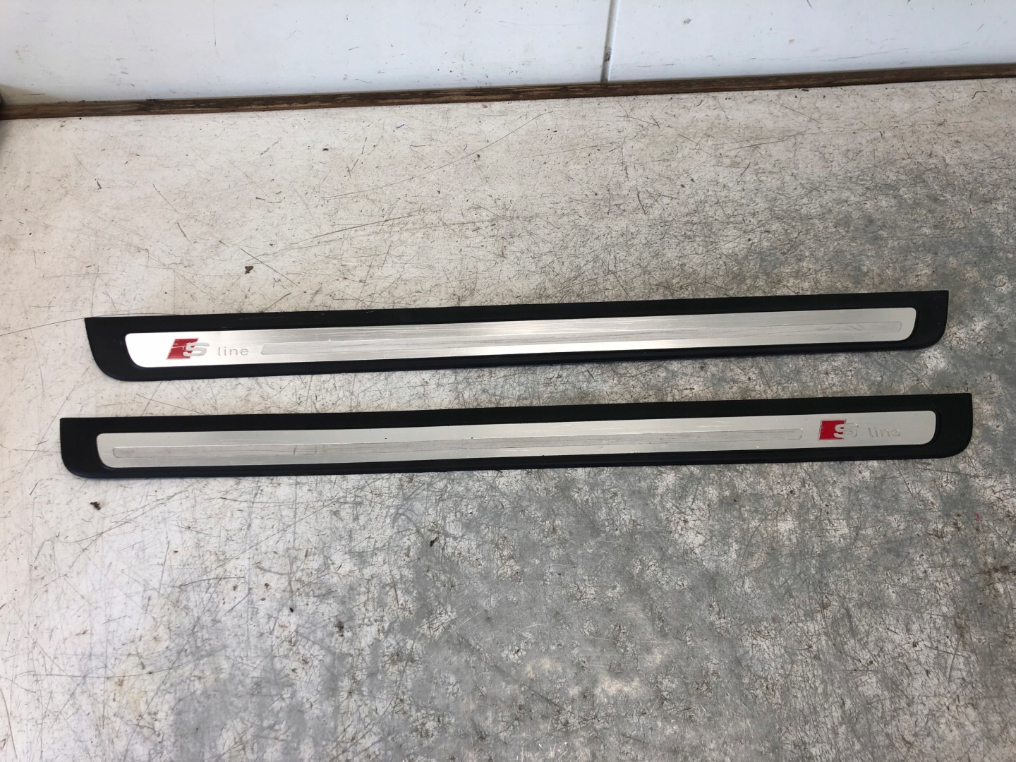 moulding threshold left right S-LINE AUDI A5 COUPE